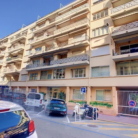 3 Bedroom 5 Mins From The Croisette Riviera 414 Apartment Cannes
